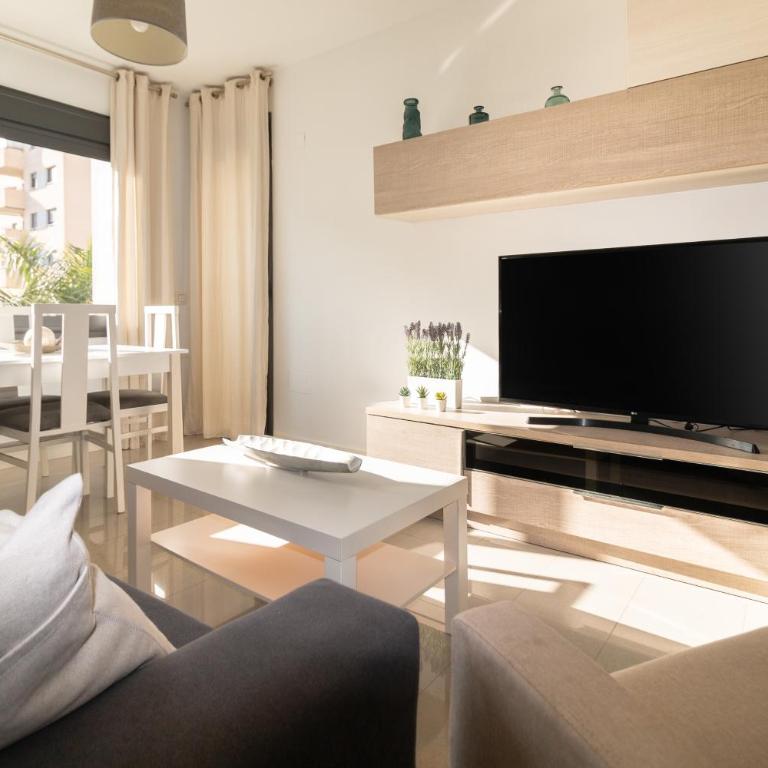 Beautiful apartment with pool and gardens - Apartamento con vistas a la piscina - 42