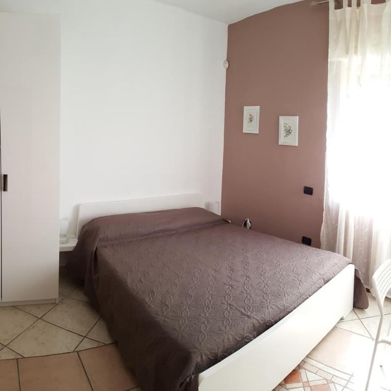 B&B Aminei Metrò - Camera Matrimoniale Deluxe con Doccia - 3
