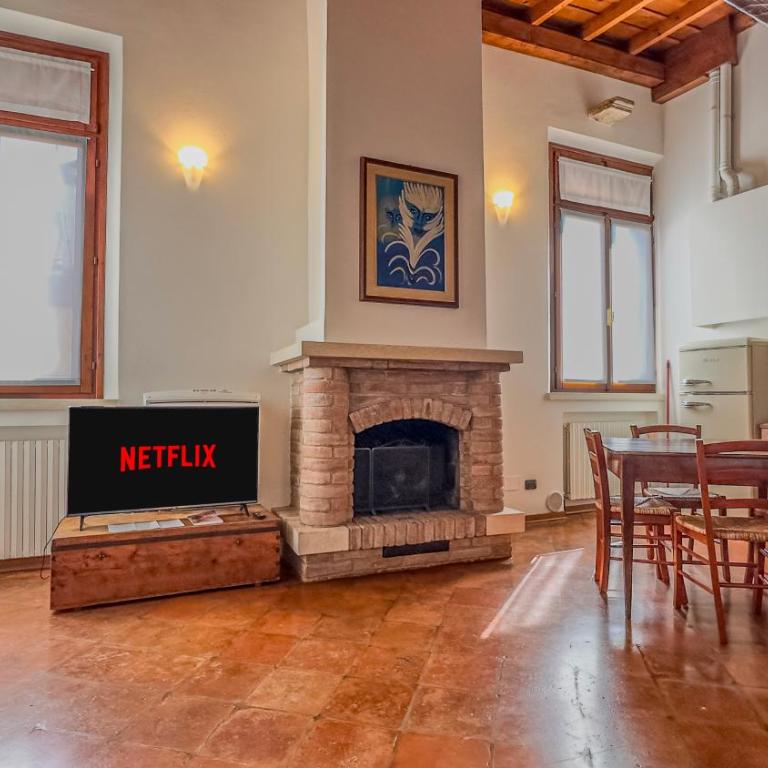 Suite degli Estensi - in centro storico con Jacuzzi - Appartamento con 1 Camera da Letto - 18