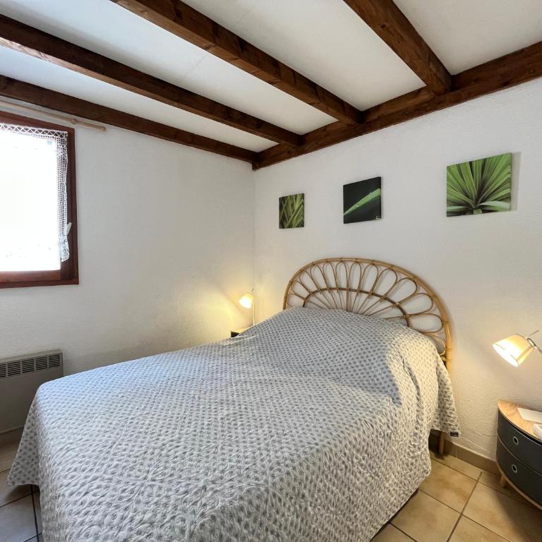 Jolie villa d'angle pour 5 couchages, clim sejour, terrasse, parking dans residence securisee piscine commune 400m de la mer LRJP16 - Casa con 2 Camere da Letto - 7