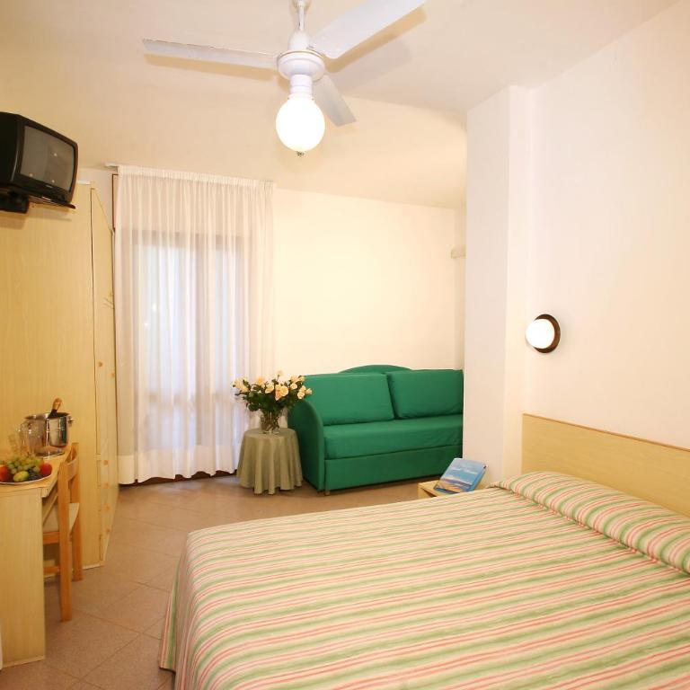 Hotel Desiree - Deluxe Doppelzimmer - 5