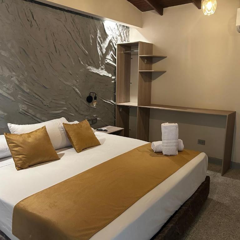 Casa Kyros Boutique - Deluxe Room - 8