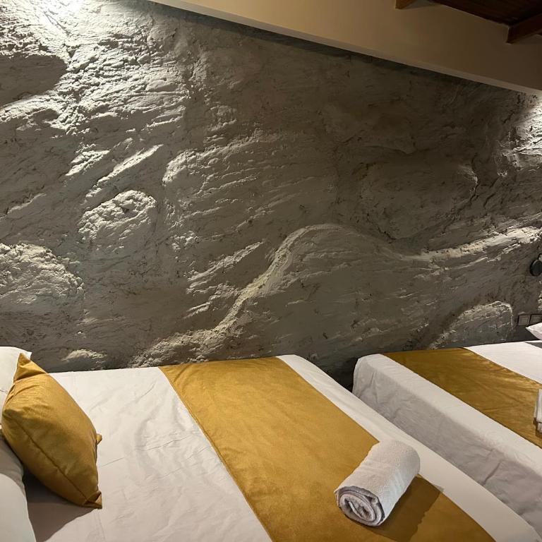 Casa Kyros Boutique - Deluxe Family Room - 2