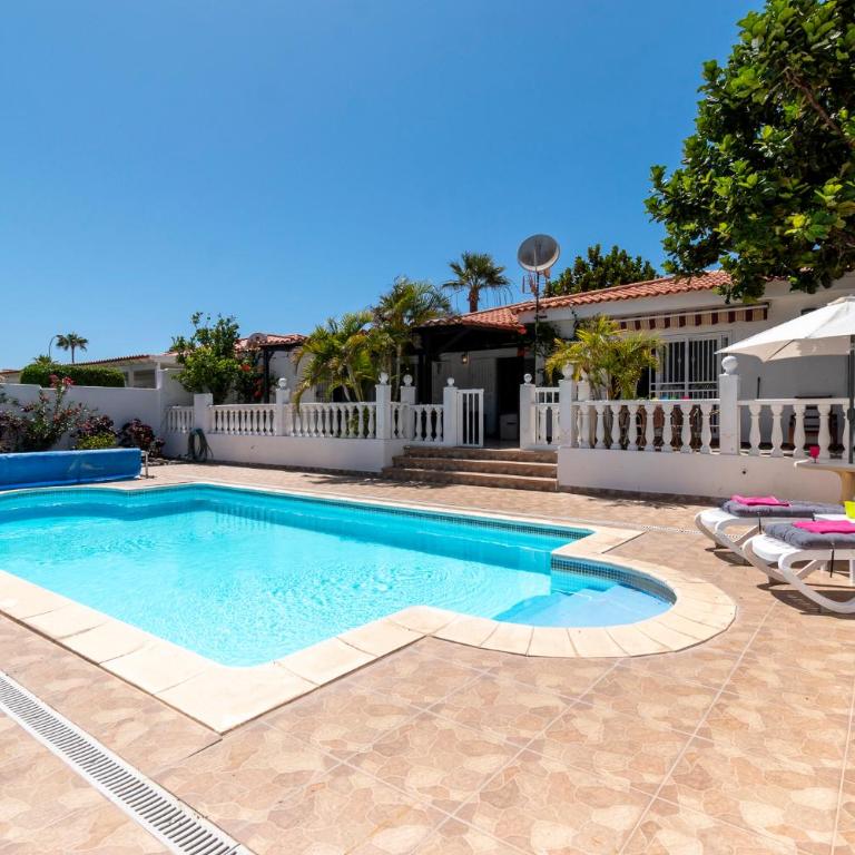 Beautiful and Spacious 4 Bedroom Villa - Villa con piscina privada - 1