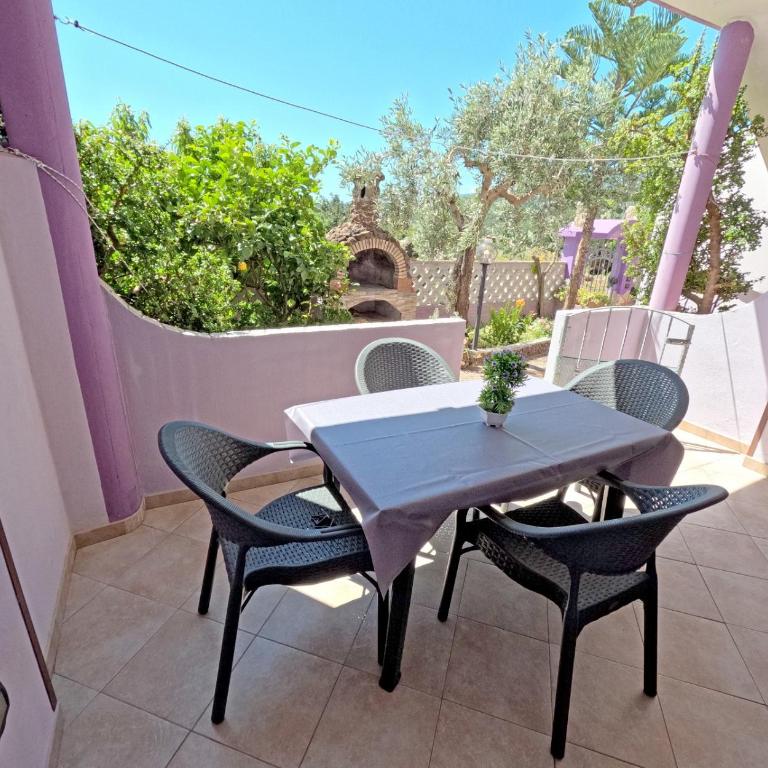 Casa Purple - Appartamento con 2 Camere da Letto e Vista Giardino - 12