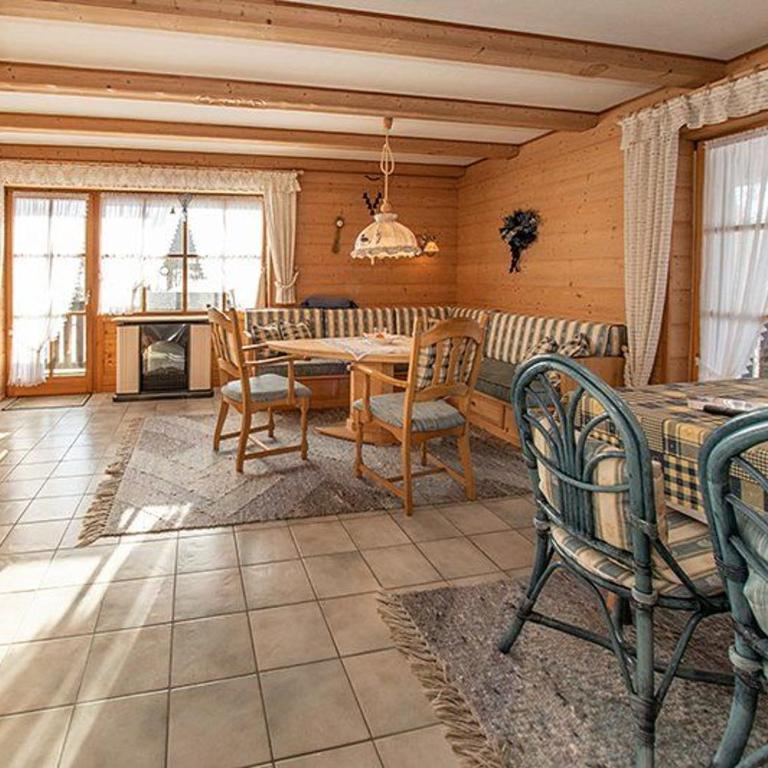 Ferienwohnungen im Feriendorf Reichenbach Nr 11A - Apartment mit 1 Schlafzimmer und Balkon - 1