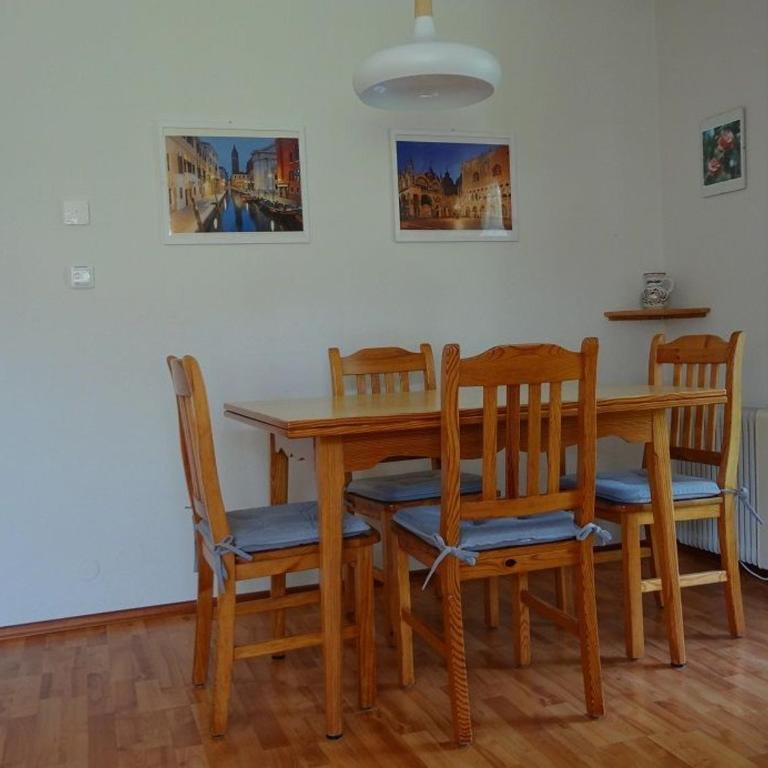 Ferienwohnungen im Feriendorf Reichenbach Nr 11 - Apartment mit 2 Schlafzimmern und Dusche - 2
