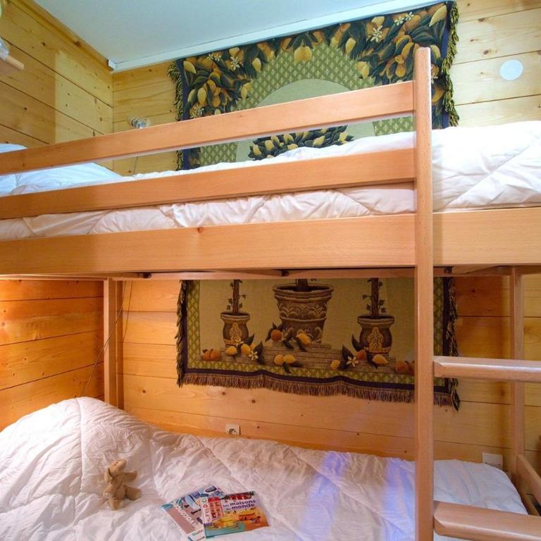 Chalet Meleze by Leavetown Vacations - Chalet - 13