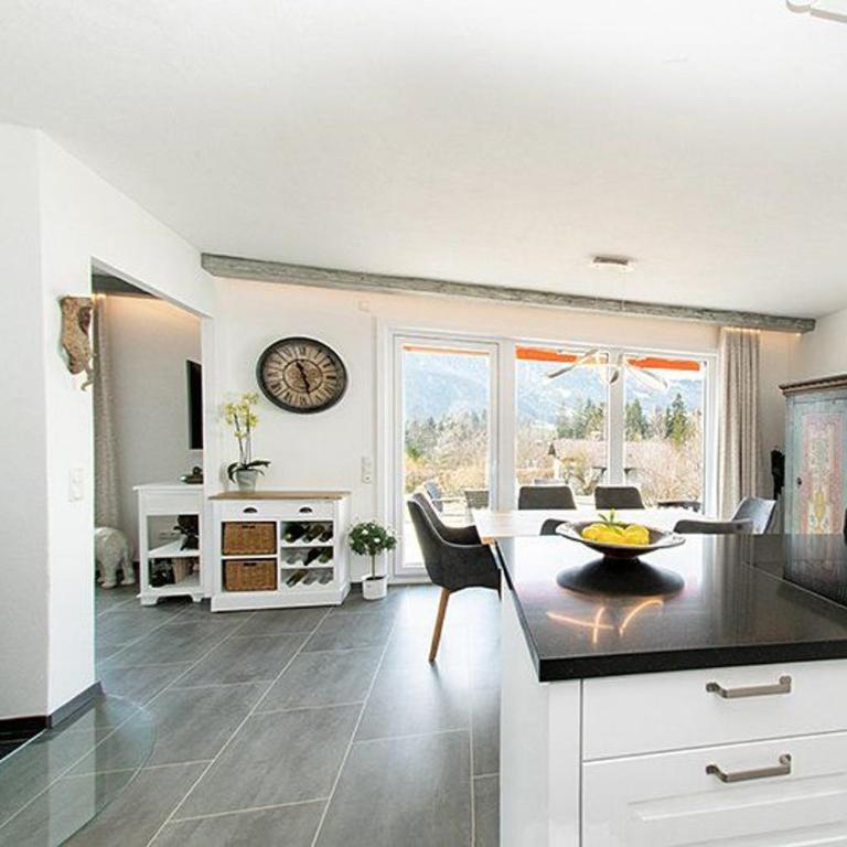 Ferienhäuser im Feriendorf Weissensee im Allgäu E - Haus 1 mit 2 Schlafzimmern - 3