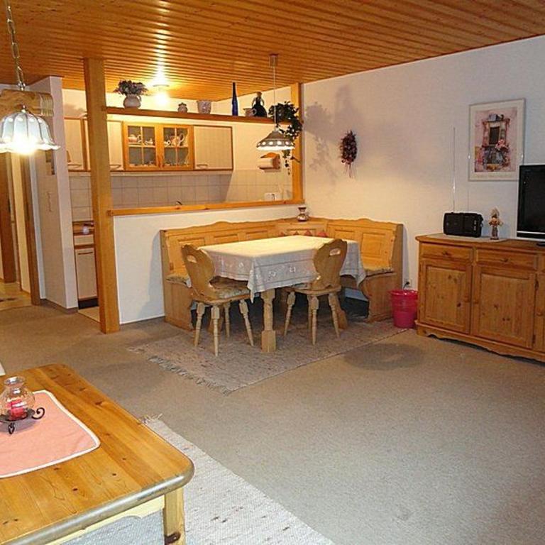 Ferienwohnungen im Feriendorf Reichenbach Nr 11A - Apartment mit 1 Schlafzimmer und Balkon - 1