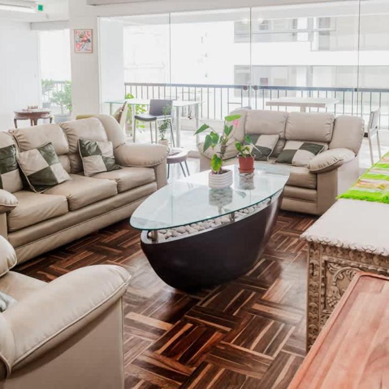 Elegant 2BR Scenic Balcony - Apartamento - 13