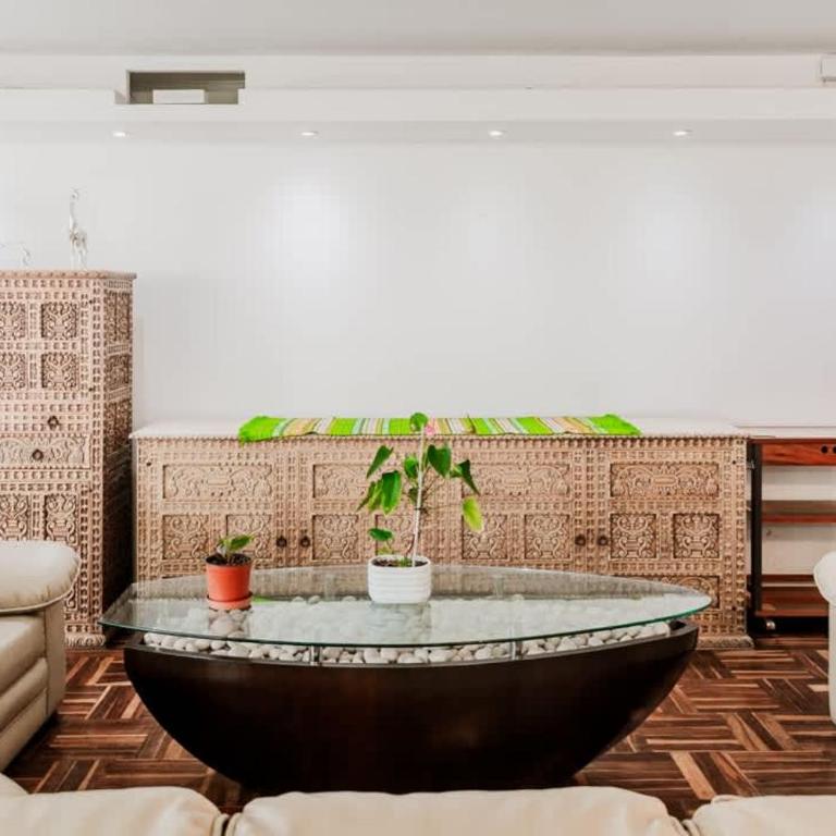 Elegant 2BR Scenic Balcony - Apartamento - 20