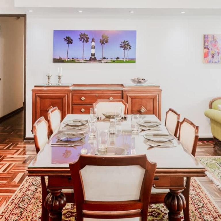 Elegant 2BR Scenic Balcony - Apartamento - 7