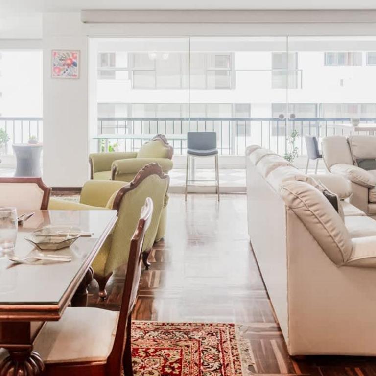 Elegant 2BR Scenic Balcony - Apartamento - 31