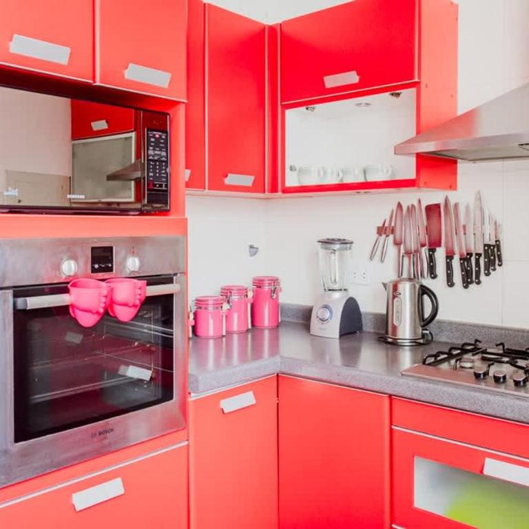 Elegant 2BR Scenic Balcony - Apartamento - 4