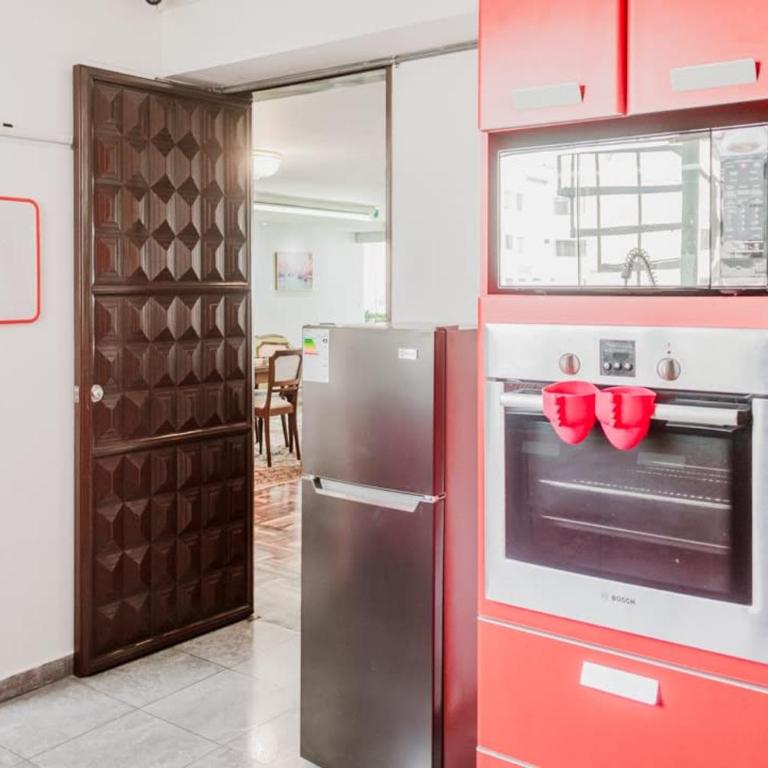 Elegant 2BR Scenic Balcony - Apartamento - 35