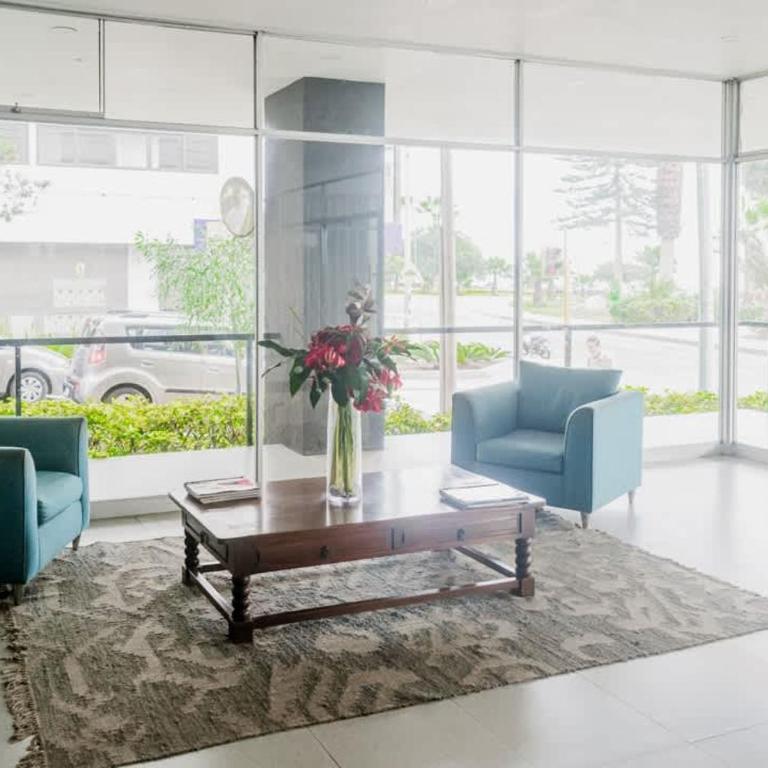 Elegant 2BR Scenic Balcony - Apartamento - 56