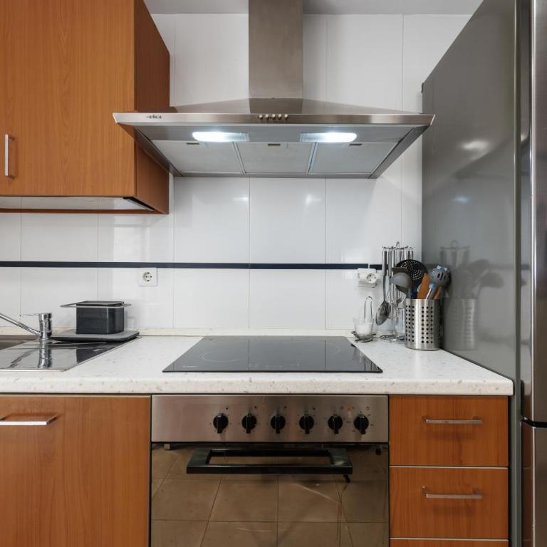 Céntrico con Piscina y Playa a 500 metros - Apartamento de 2 dormitorios con terraza - 7