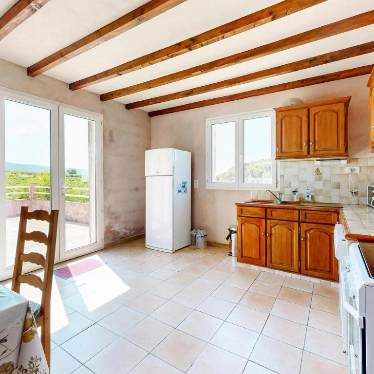 3 Bedroom Awesome Home In Bédoin - Three-Bedroom Vacation Home - 8