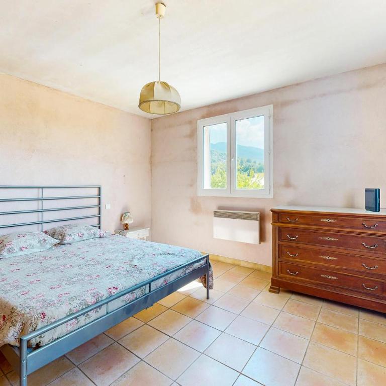 3 Bedroom Awesome Home In Bédoin - Three-Bedroom Vacation Home - 11