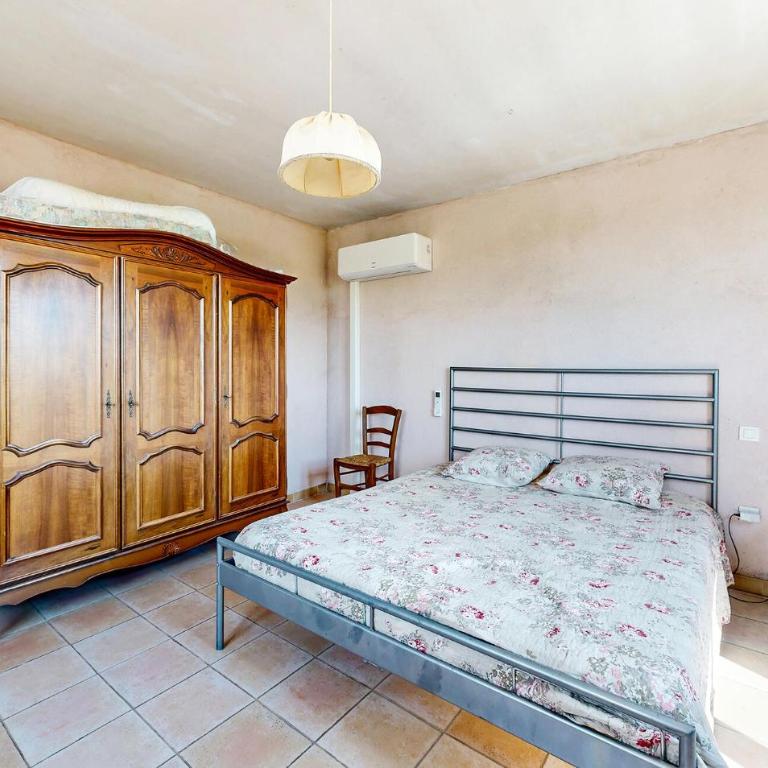 3 Bedroom Awesome Home In Bédoin - Three-Bedroom Vacation Home - 12