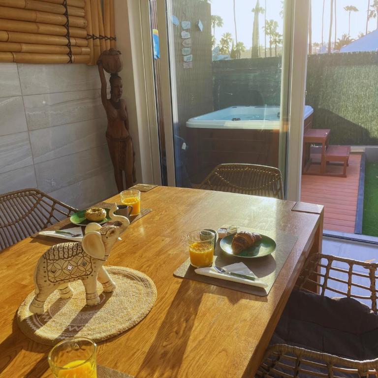 Chalet Afrika con Jacuzzi - Two-Bedroom House - 17
