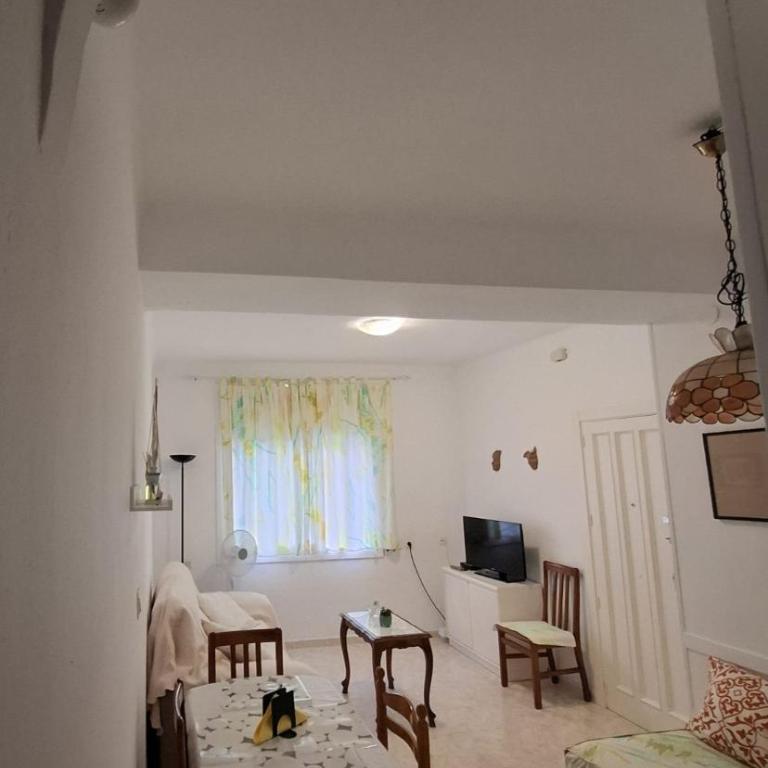 Vida frente al mar en el barrio de los pescadores - Apartamento de 1 dormitorio - 2
