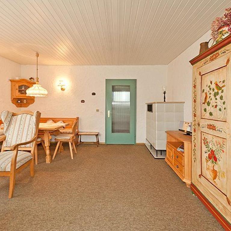 Ferienhaus im Feriendorf Reichenbach B19 - Three-Bedroom House with Terrace - 1