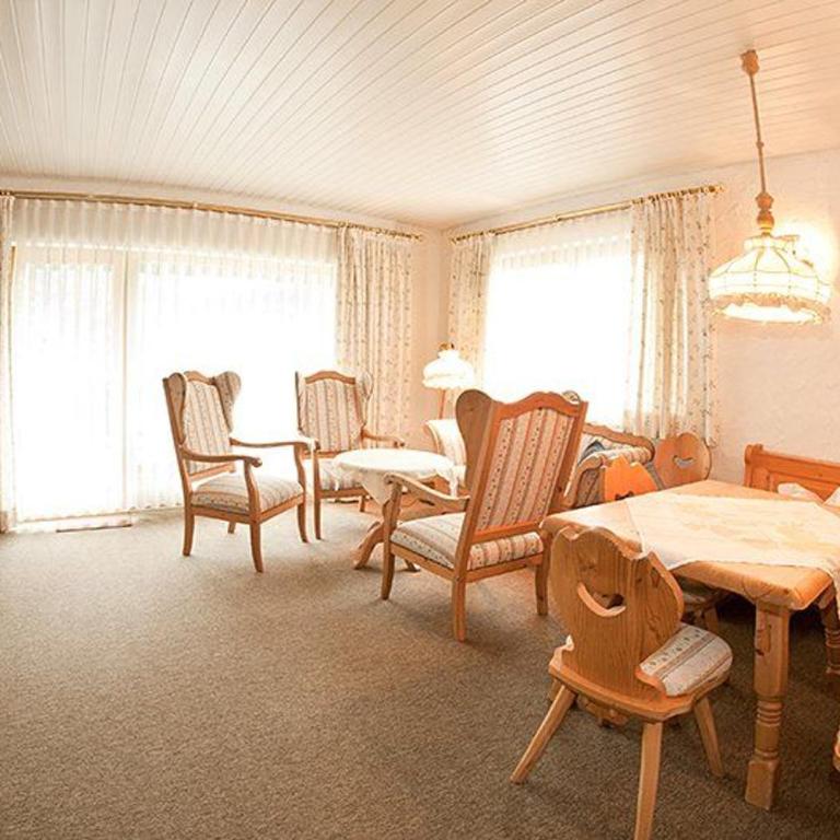 Ferienhaus im Feriendorf Reichenbach B19 - Three-Bedroom House with Terrace - 2