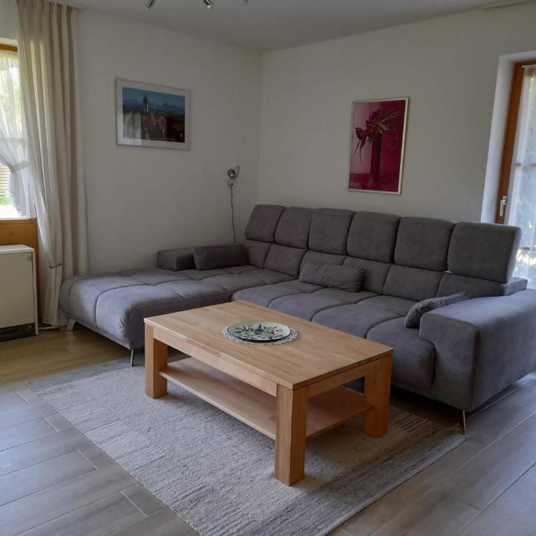 Ferienwohnungen im Feriendorf Reichenbach Nr 10 - Apartment mit 1 Schlafzimmer und Terrasse - 2