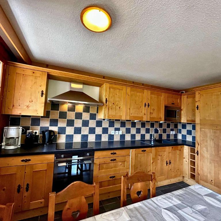 Appartement rénové pour 8, ski aux pieds, Les Menuires - FR-1-452-76 - Apartment (8 Adults) - 13
