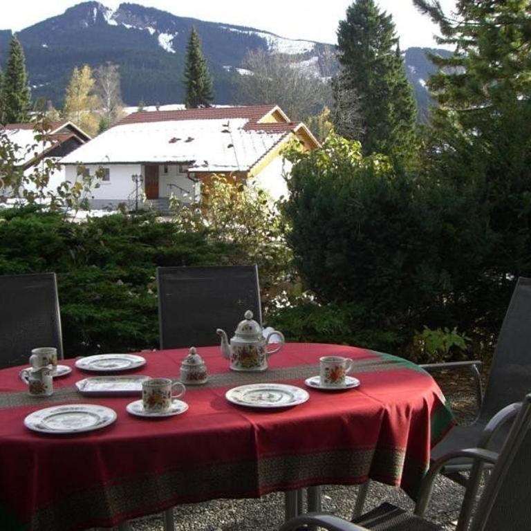 Ferienhaus im Feriendorf Reichenbach B20 - Three-Bedroom House with Terrace - 1