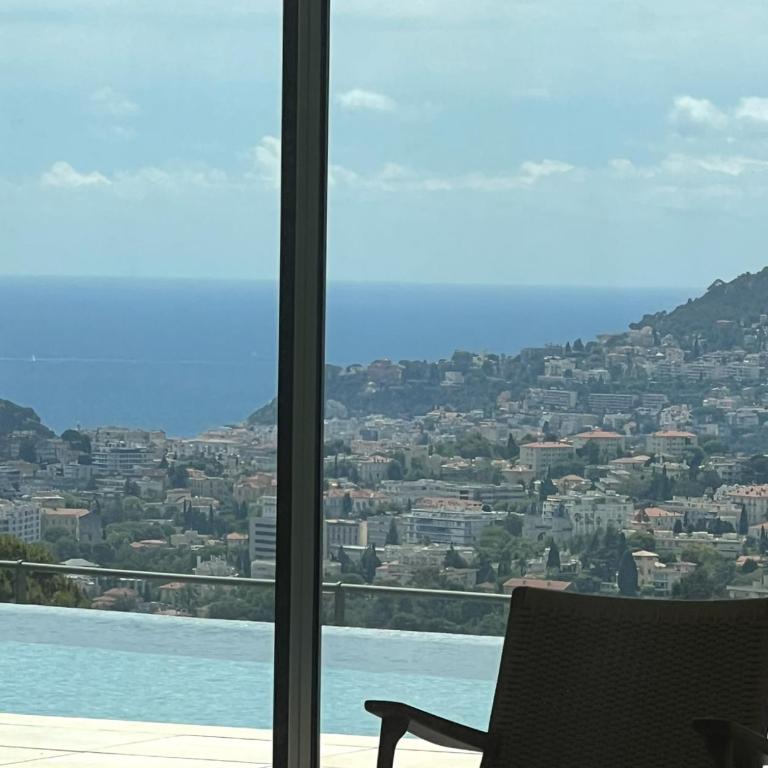 Contemporary Villa with Sea View, Infinity Swimming pool, Gym , Cinema room,Lift - Villa - 33