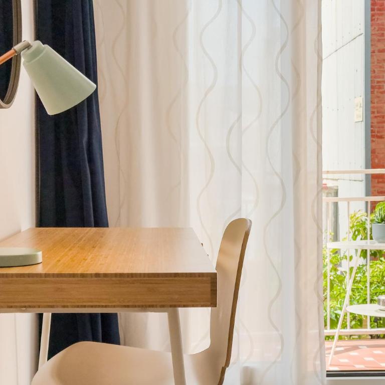 Novus Homes Barcelona Collblanc - Apartamento Premium de 3 dormitorios con balcón - 7