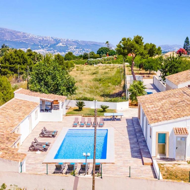 Villa Tosca by Villa Plus - Villa - 9
