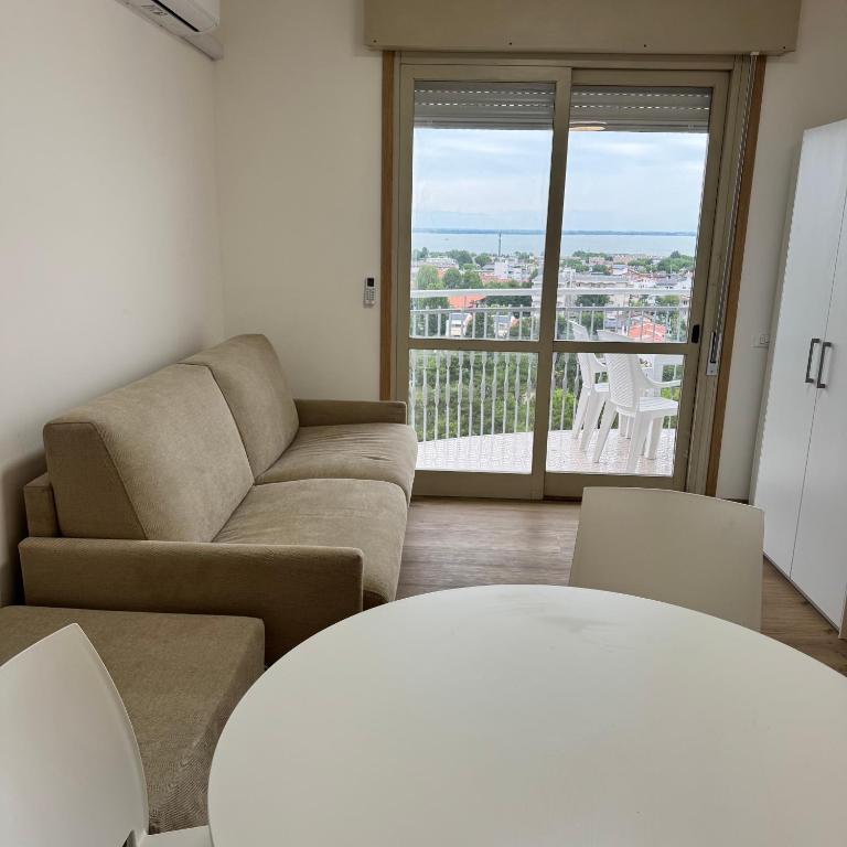 La Torre 9B studio&parking - One-Bedroom Apartment - 8