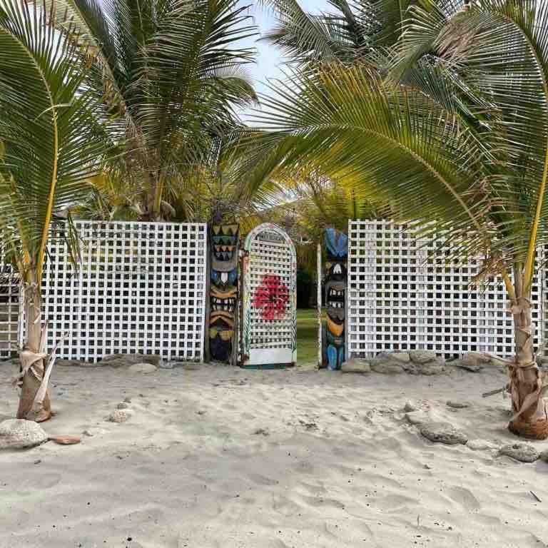 Cozy 1BR Garden View near Beach - Bungalow - 8