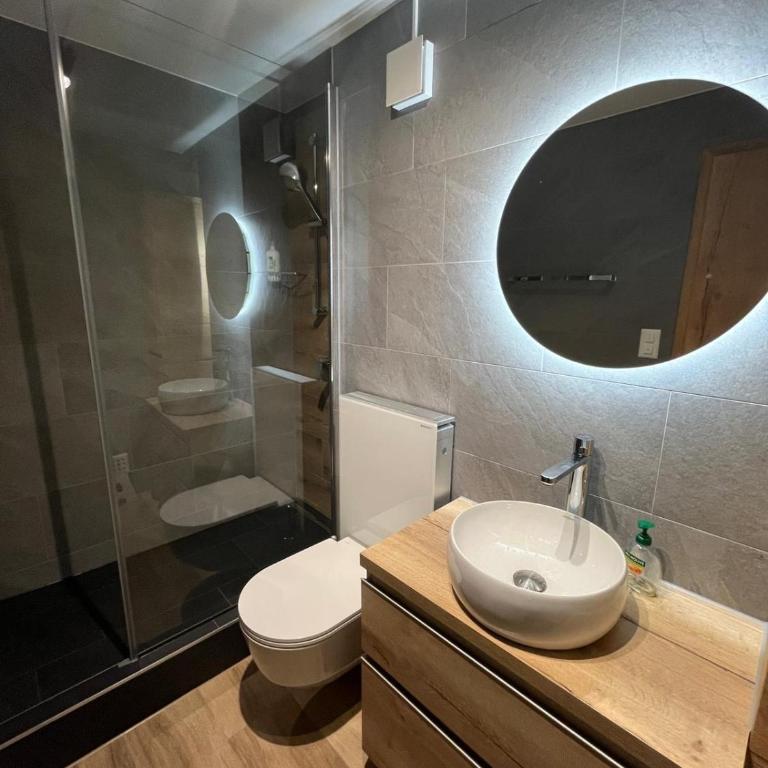 Neu-renovierte - Nov 24 - 2,5 Zi Wohnung mit Traum-Aussicht - Apartment mit 1 Schlafzimmer - 8