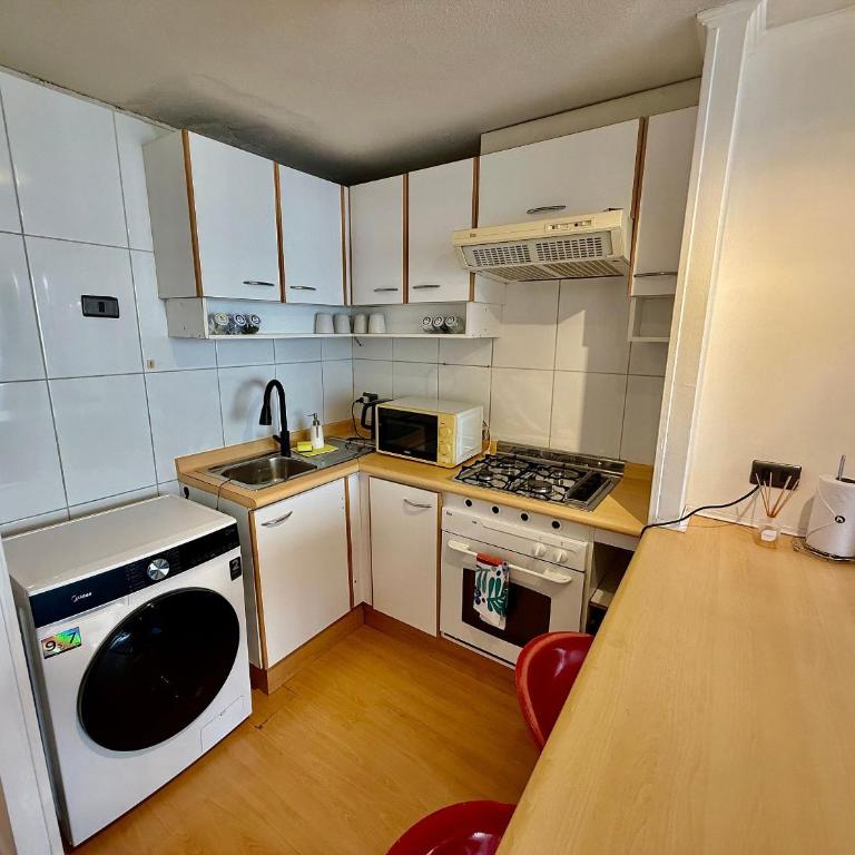 Warm apartment in excellent location - Apartment - 24