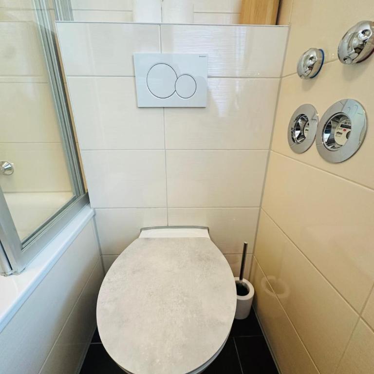 KJ Ferienwohnung bis 5P-Zentral-Balkon-WIFI-Parken - Apartment mit 2 Schlafzimmern - 26