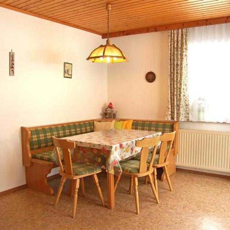 Haus Meissnitzer - Apartment mit 4 Schlafzimmern und einem Balkon - 2