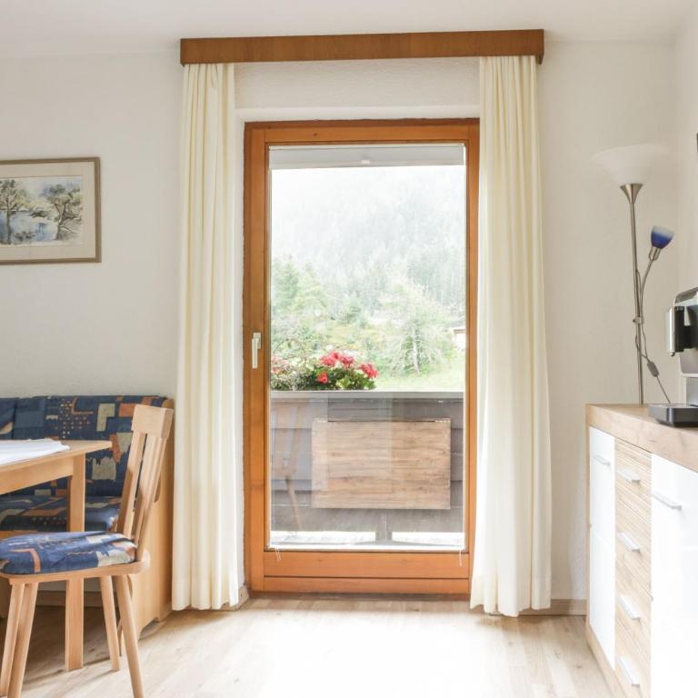 Aktiv-Ferienwohnungen Pienz-Bobnar - Apartment mit 1 Schlafzimmer und Balkon - 1