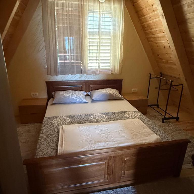 Kovačević home - Two-Bedroom House - 9