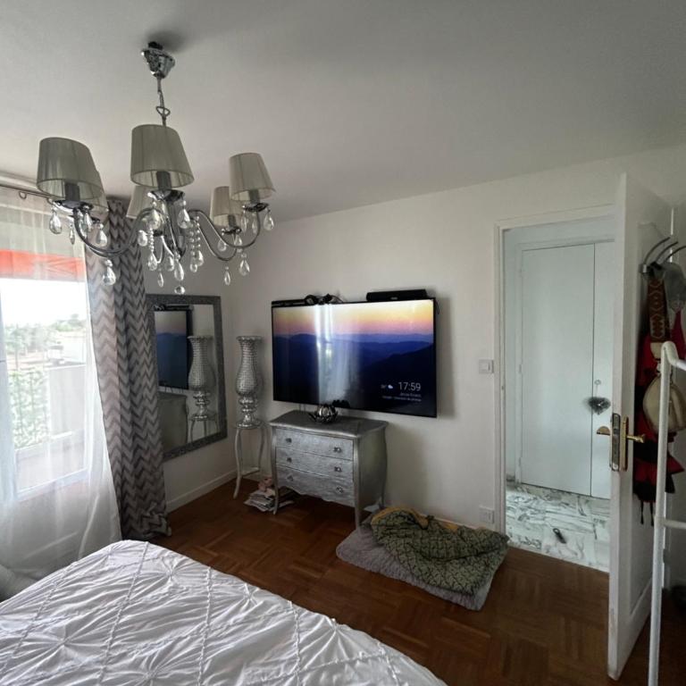 Roof top Center Cannes - Appartement 2 Chambres avec Terrasse et Vue sur la Mer - 20