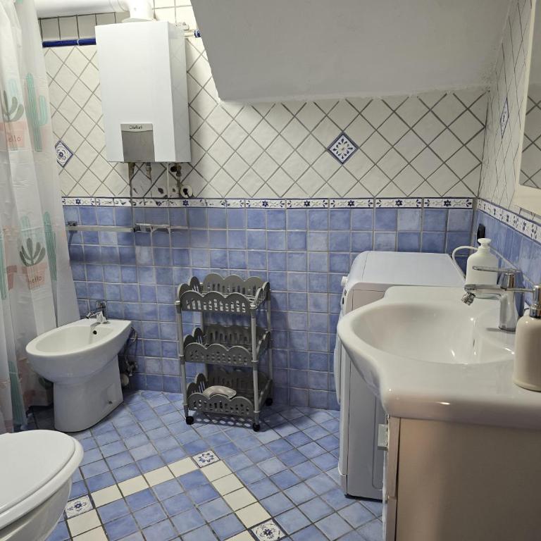 Napoli Central Museo Suite near to Subway & Quartieri Spagnoli - Casa con 1 Camera da Letto - 5