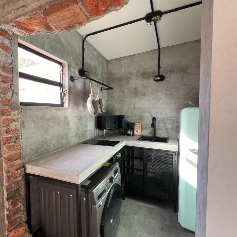 Loft Apartment EL ACTOR - One-Bedroom Apartment - 6