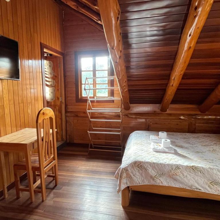 Cabañas R4nch Oxapampa - Habitación Triple con vistas a la montaña - 3