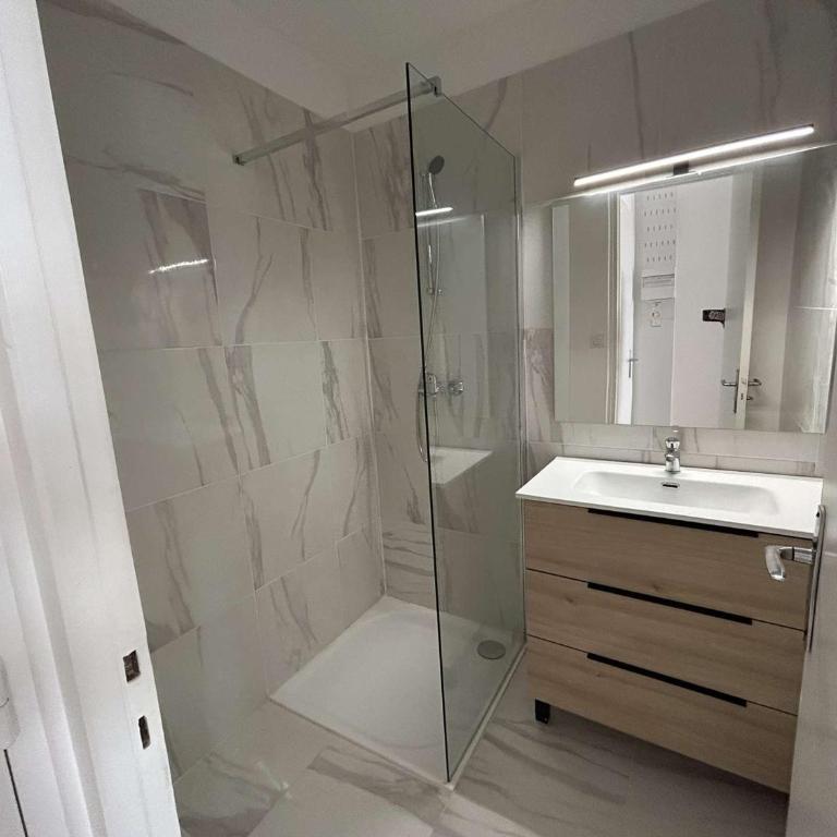 Appartement 2 pièces avec climatisation proche plage - FR-1-250-321 - Apartment - 15