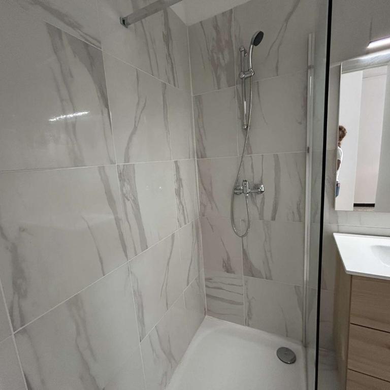 Appartement 2 pièces avec climatisation proche plage - FR-1-250-321 - Apartment - 16