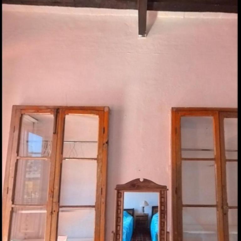 hostal Lolis - Two-Bedroom Apartment - 11